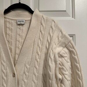 Aritzia Sunday Best Women's Cream and White Cardigan